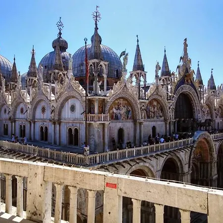 Canaletto Luxury Suites - San Marco Luxury Veneza Exterior foto